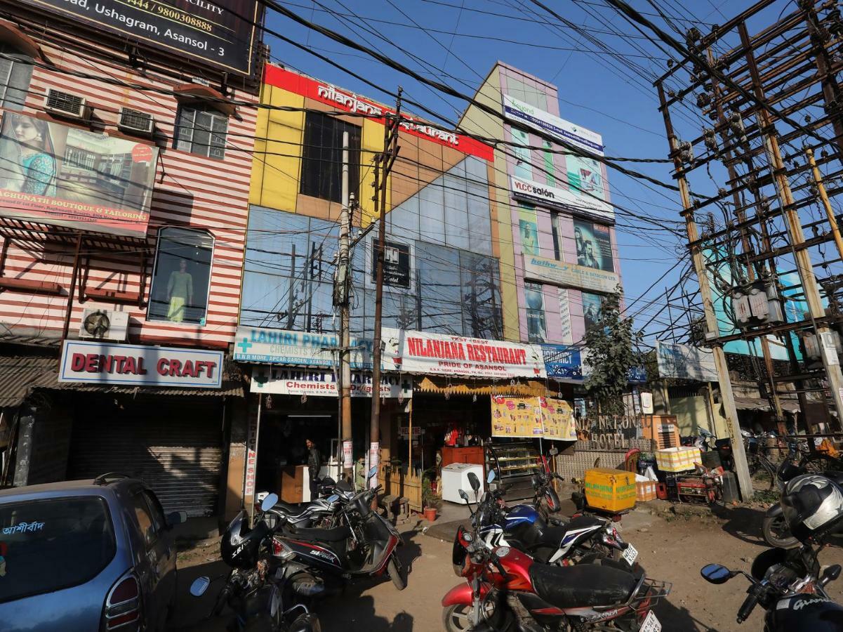 Oyo 28644 Hotel Nilanjana Asansol ภายนอก รูปภาพ